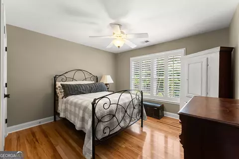 Bedroom - 136 Riverview Dr, Suwanee, GA 30024 photo 4 of 9