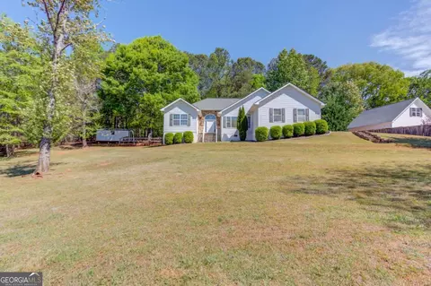 3314 Banks Mountain Dr, Gainesville, GA 30506