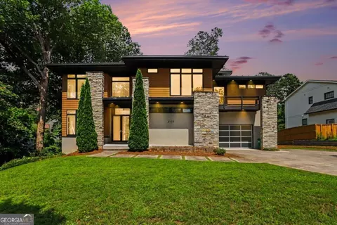 2175 Meadowcliff Dr NE, Atlanta, GA 30345
