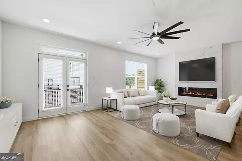 1066 Glen Opal Dr, Decatur, GA 30032
