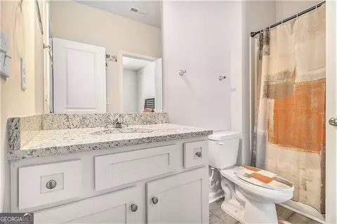 Bath - 1101 Longleaf Trce, Monroe, GA 30656 photo 1 of 2