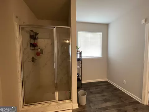 Bath - 85 Bingley Ct, Covington, GA 30016 photo 2 of 3