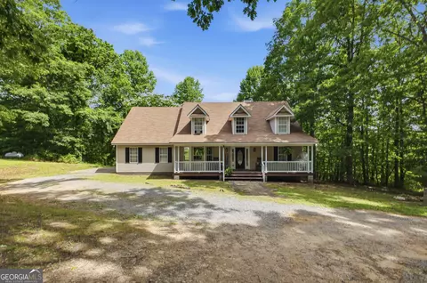 596 Riverhaven Ln, Menlo, GA 30731