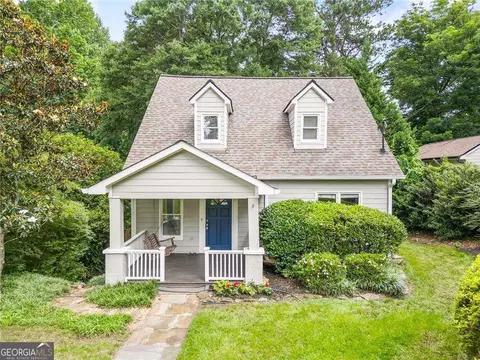 1834 Woodland Hills Ave NW, Atlanta, GA 30318