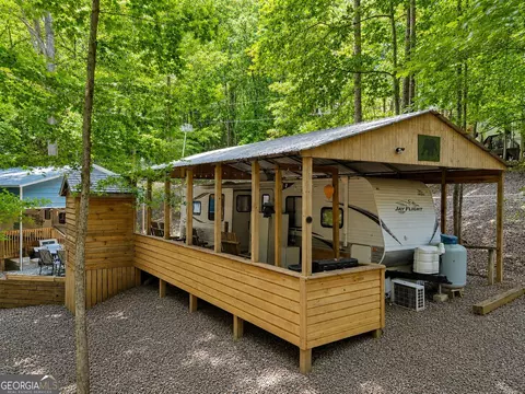 104 13th St, Ellijay, GA 30540