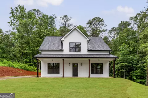 128 Creek Dr, Tallapoosa, GA 30176