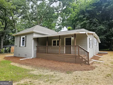 46 Mitchell St, Carrollton, GA 30117