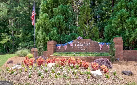 1906 Ridgefield Dr, Peachtree City, GA 30269