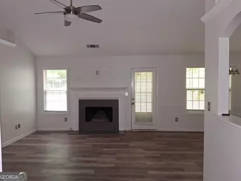 300 Lakeside Dr, Covington, GA 30016 photo 4