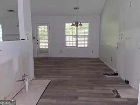 300 Lakeside Dr, Covington, GA 30016 photo 10