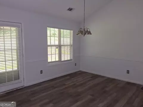 300 Lakeside Dr, Covington, GA 30016 photo 9