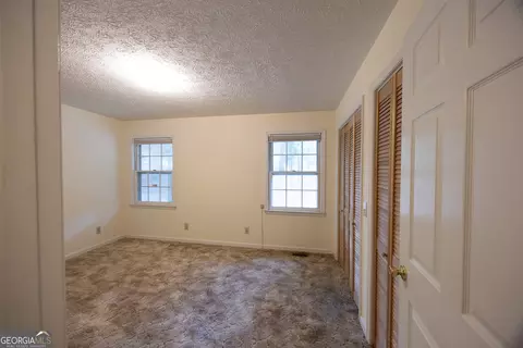 Bedroom - 240 Bent Oak Dr, Cornelia, GA 30531 photo 1 of 5