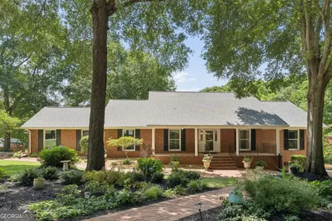 1091 Briar Lakes Rd, Watkinsville, GA 30677