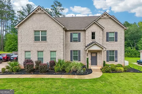 415 Traditions Ln, Hampton, GA 30228