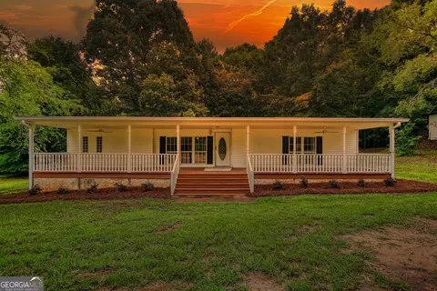 420 Long Piney Rd, Mansfield, GA 30055