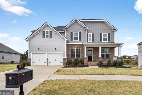 1091 Clubhouse Dr, Madison, GA 30650