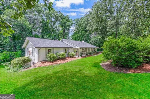 Exterior - 174 Sunset Pl, Canton, GA 30114 photo 1 of 10