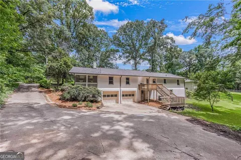 Exterior - 174 Sunset Pl, Canton, GA 30114 photo 3 of 10
