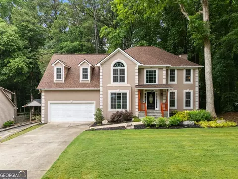 5954 Henley Dr, Powder Springs, GA 30127