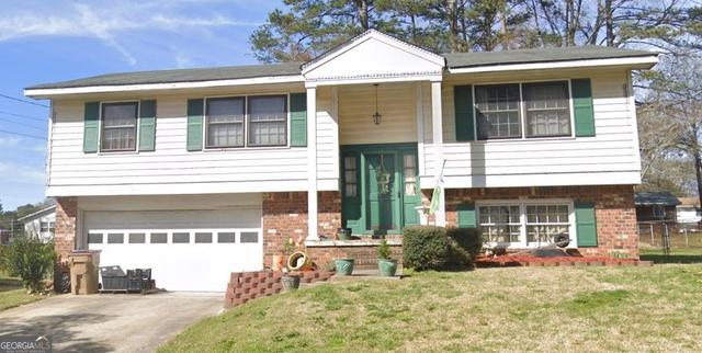 6049 Fairfield Dr, Morrow, GA 30260