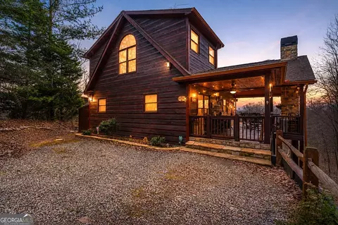 97 Fox Mountain Crossing Rd, Blue Ridge, GA 30513