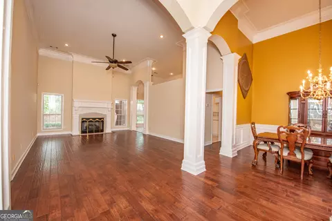 Living - 107 Arbor Ln, Centerville, GA 31028 photo 1 of 7