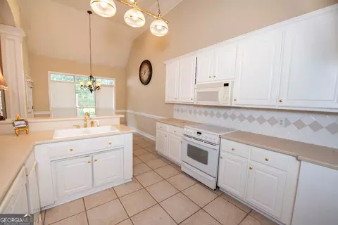 Kitchen - 107 Arbor Ln, Centerville, GA 31028 photo 1 of 8