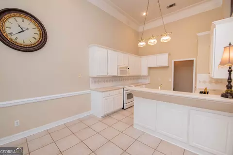 Kitchen - 107 Arbor Ln, Centerville, GA 31028 photo 6 of 8