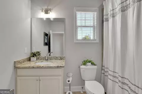 Bath - 3848 Heirloom Loop Ct, Buford, GA 30519 photo 2 of 2