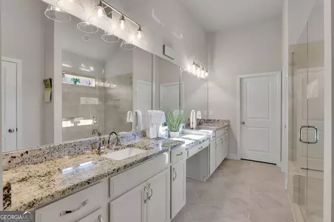 Bath - 3848 Heirloom Loop Ct, Buford, GA 30519 photo 1 of 2
