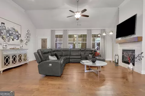 Living - 3848 Heirloom Loop Ct, Buford, GA 30519 photo 2 of 3