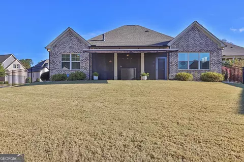 Exterior - 3848 Heirloom Loop Ct, Buford, GA 30519 photo 5 of 9