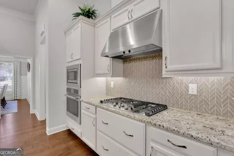 Kitchen - 3848 Heirloom Loop Ct, Buford, GA 30519 photo 5 of 7