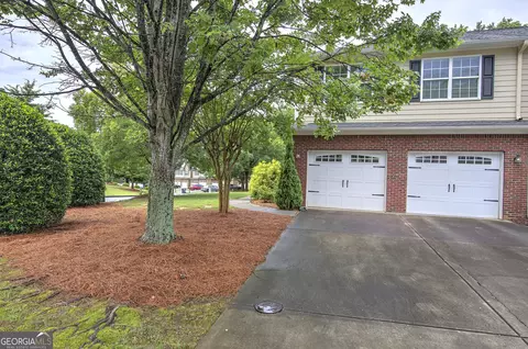 4477 Black Hills Dr NW, Acworth, GA 30101