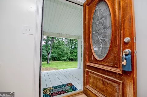 Entry Way - 255 Mildred Dr, Cedartown, GA 30125 photo 1 of 2