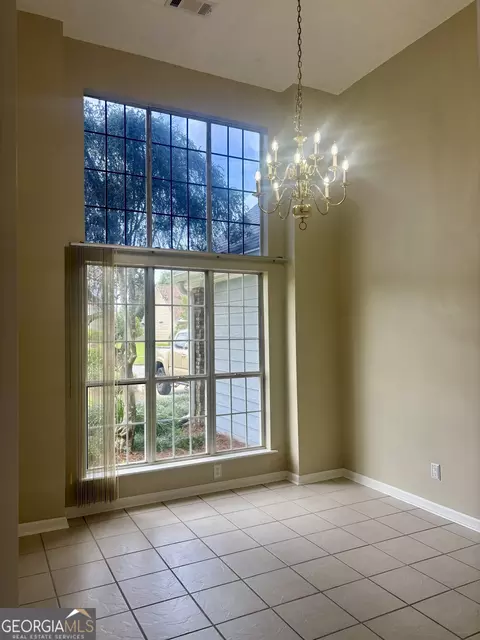 Dining - 207 Pebblebrook E, Warner Robins, GA 31088 photo 1 of 1