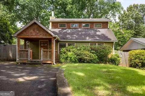 806 Tanner Dr, Scottdale, GA 30079