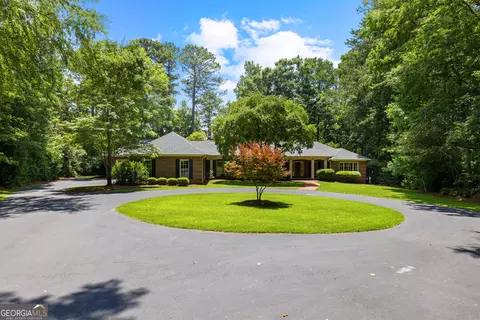 114 Willowcrest Way, Lagrange, GA 30240 photo 2