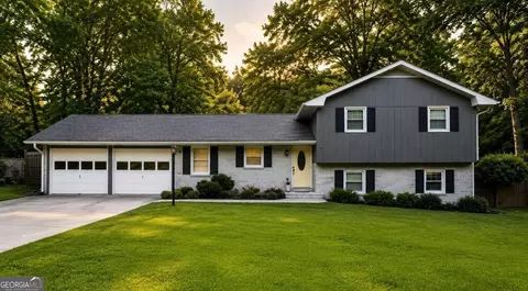 474 Royal Oaks Ter, Stone Mountain, GA 30087