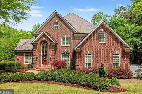 1645 Misty Oaks Dr, Atlanta, GA 30350