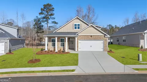 216 Parnassus Rd, Locust Grove, GA 30248