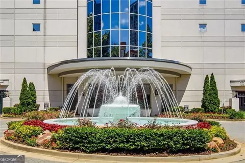 2828 Peachtree Rd NW #2402, Atlanta, GA 30305