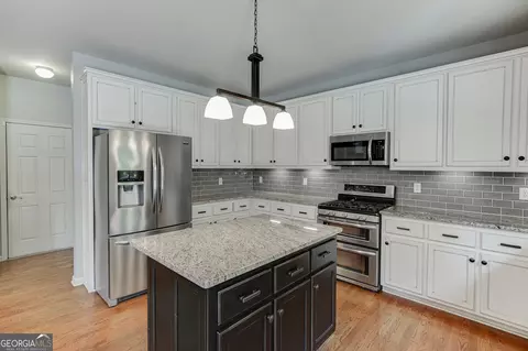 Kitchen - 2775 Daniel Park Run, Dacula, GA 30019 photo 4 of 6