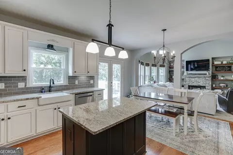 Kitchen - 2775 Daniel Park Run, Dacula, GA 30019 photo 5 of 6