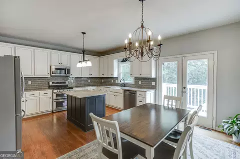 Kitchen - 2775 Daniel Park Run, Dacula, GA 30019 photo 2 of 6