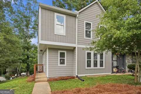 1269 Brookview Ln SE, Smyrna, GA 30080