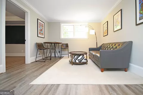 Living - 103 Woodchase Dr, Lagrange, GA 30240 photo 5 of 6