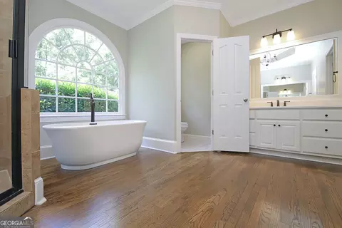 Bath - 103 Woodchase Dr, Lagrange, GA 30240 photo 6 of 11