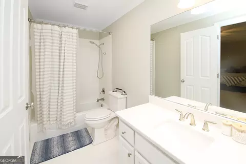 Bath - 103 Woodchase Dr, Lagrange, GA 30240 photo 9 of 11