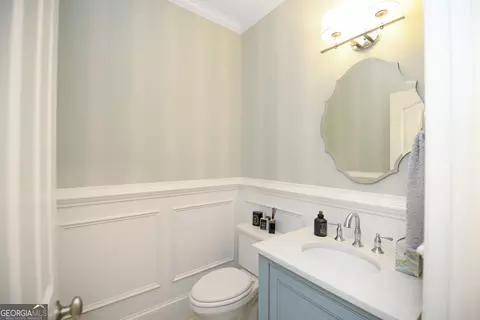 Bath - 103 Woodchase Dr, Lagrange, GA 30240 photo 1 of 11